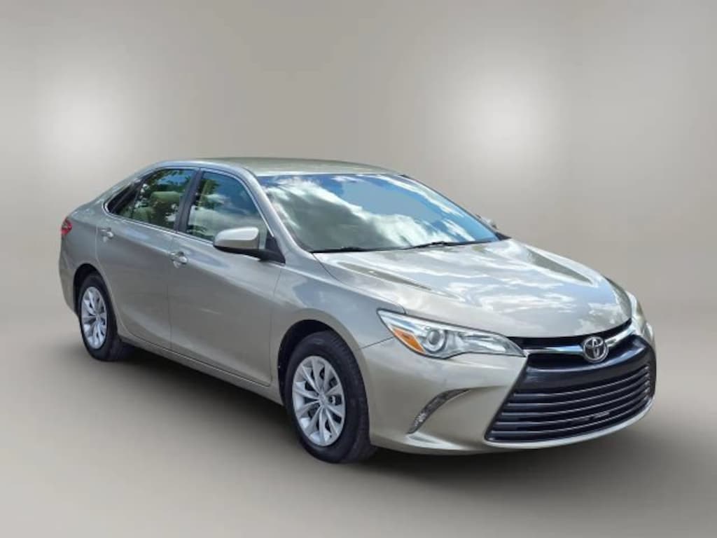 Used 2016 Toyota Camry Sedan