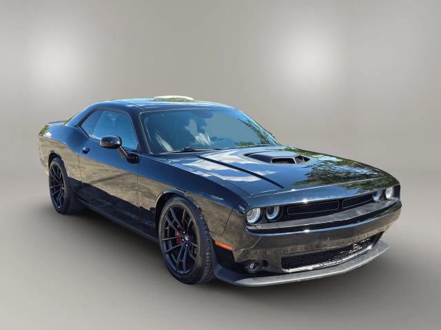 2017 Dodge Challenger R/T 392 Scat Pack Shaker photo 3