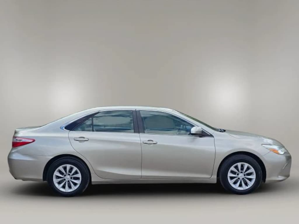 Used 2016 Toyota Camry Sedan