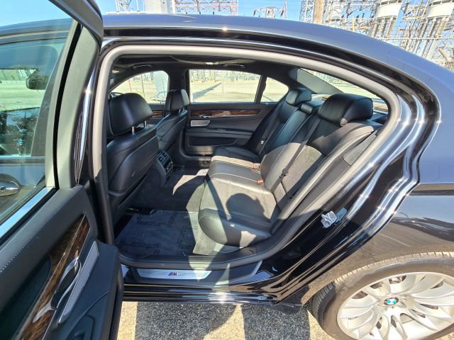 2013 BMW 7 Series 750i - Photo 12