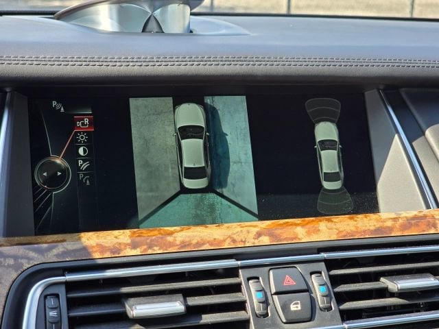 2013 BMW 7 Series 750i - Photo 28