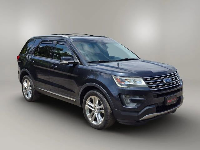 2017 Ford Explorer XLT photo 2