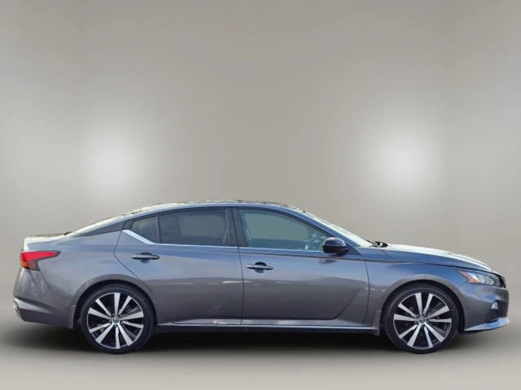 Used 2019 Nissan Altima 2.5 SR Sedan
