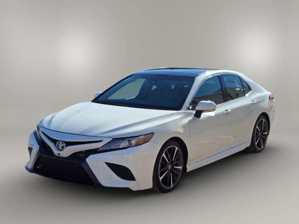 Used 2018 Toyota Camry XSE Sedan