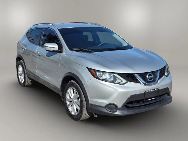 2017 Nissan Rogue Sport SV photo 3