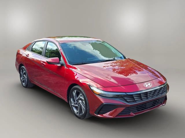 2025 Hyundai Elantra SEL Convenience photo 3