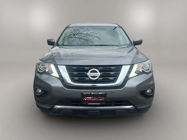 2018 Nissan Pathfinder SL photo 2