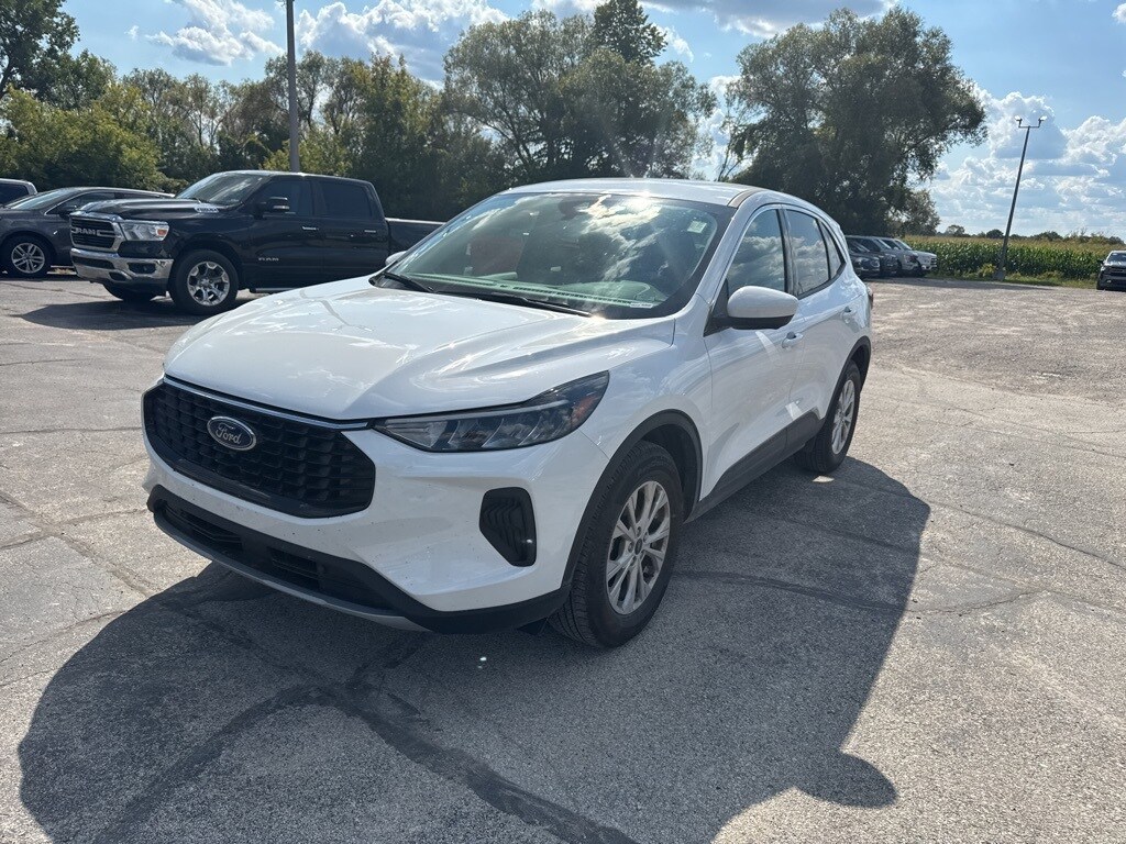 2023 Ford Escape Active photo 2