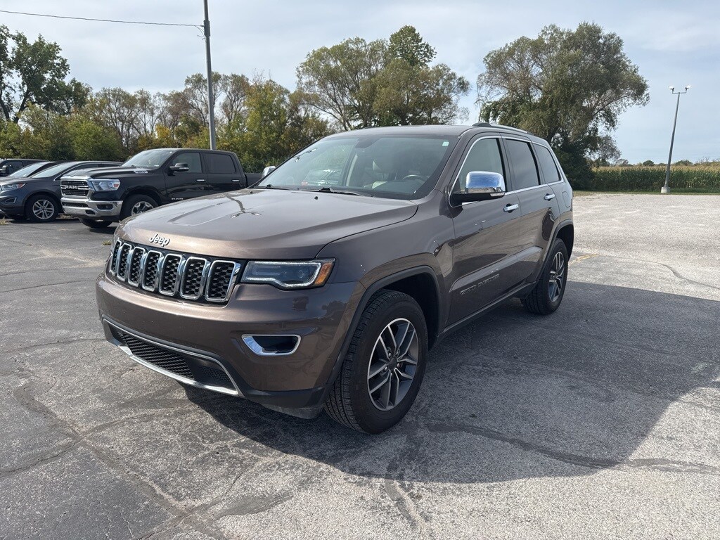 2020 Jeep Grand Cherokee Limited photo 2