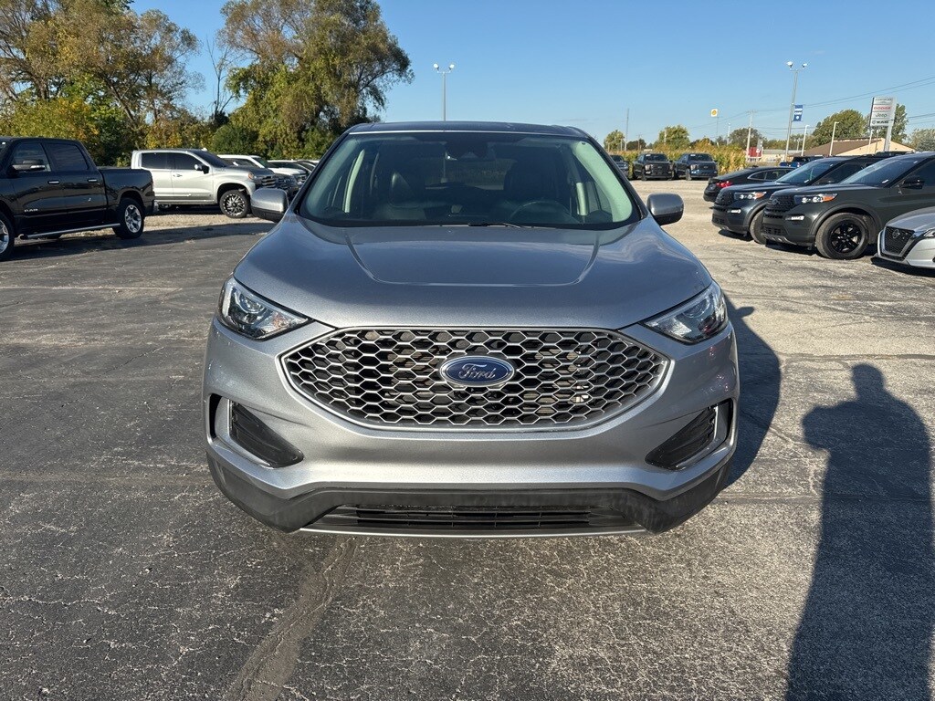 2024 Ford Edge SEL photo 3