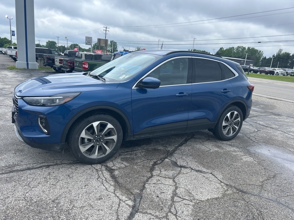 Used 2023 Ford Escape Platinum with VIN 1FMCU9JA0PUA56354 for sale in Alma, MI