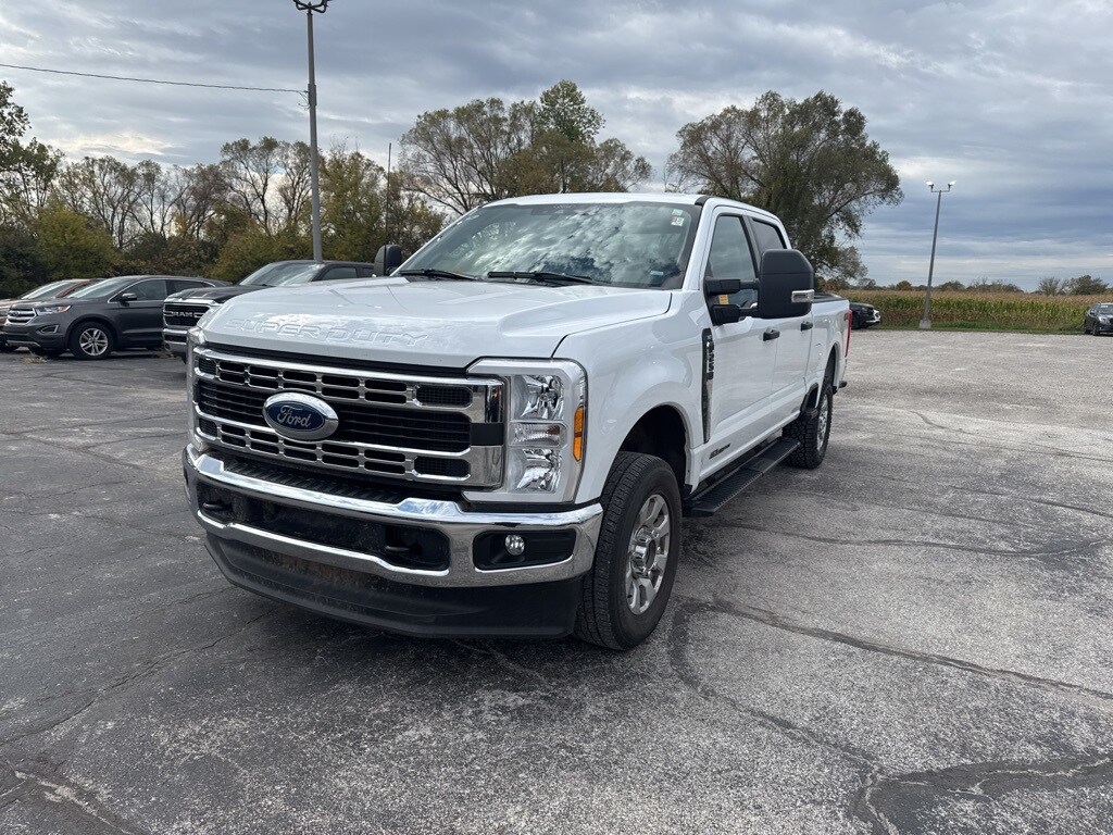 2024 Ford F-250 photo 2