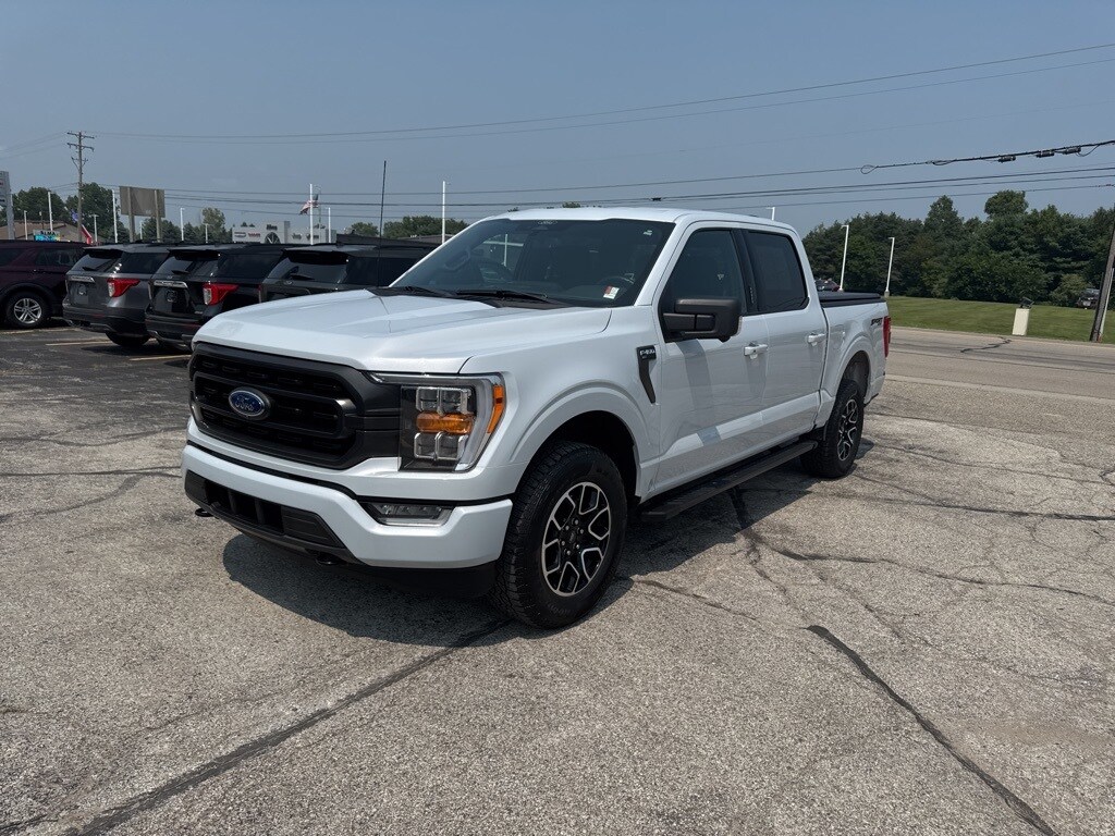 2022 Ford F-150 XLT photo 3