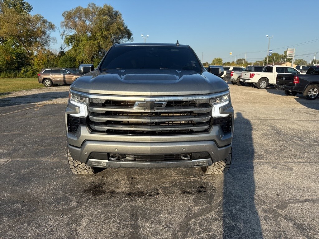 2024 Chevrolet Silverado 1500 High Country photo 4