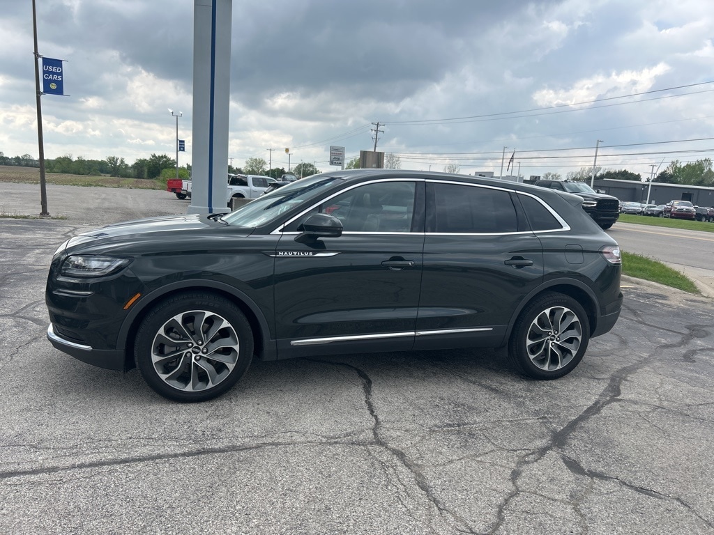 Used 2022 Lincoln Nautilus Reserve with VIN 2LMPJ8K93NBL15144 for sale in Alma, MI