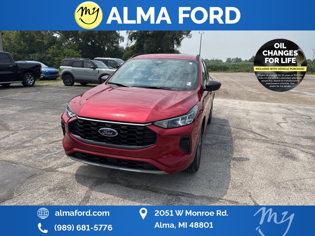 2023 Ford Escape ST-Line photo 2