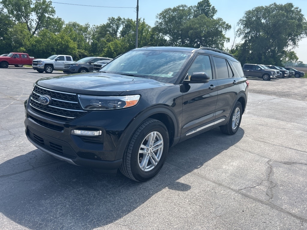 Used 2023 Ford Explorer XLT with VIN 1FMSK8DH0PGA78163 for sale in Alma, MI