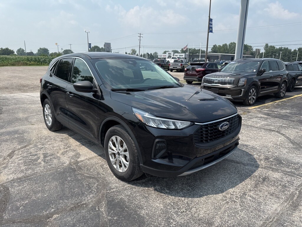 2023 Ford Escape Active photo 2
