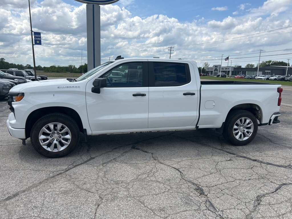 Used 2023 Chevrolet Silverado 1500 Custom with VIN 1GCPDBEK8PZ191598 for sale in Alma, MI