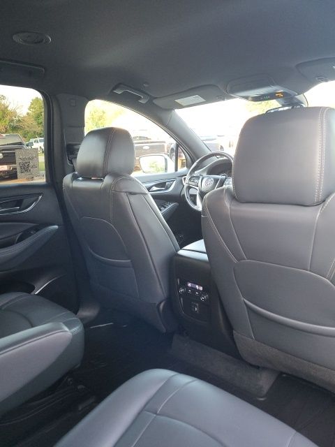 2023 Buick Enclave Essence - Photo 18