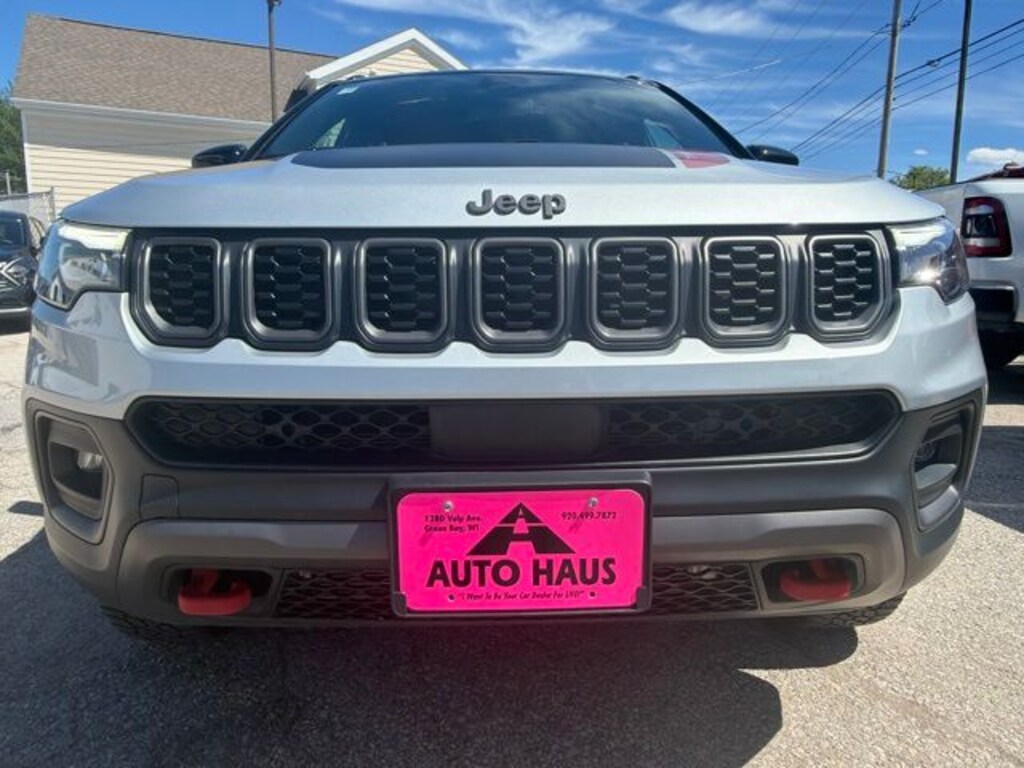 Used 2025 Jeep Compass Trailhawk SUV