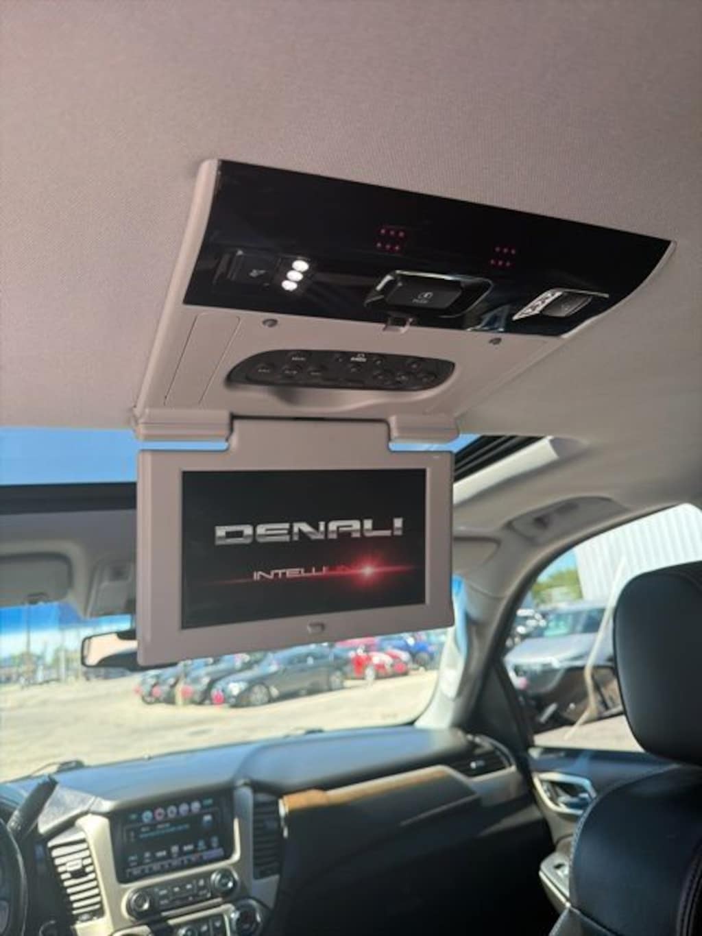 Used 2018 GMC Yukon XL Denali SUV