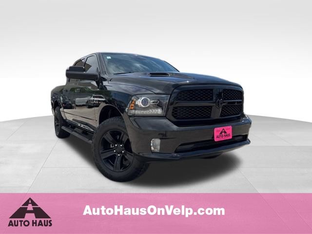 2017 RAM 1500 Night 4x4 Crew Cab 5'7's photo