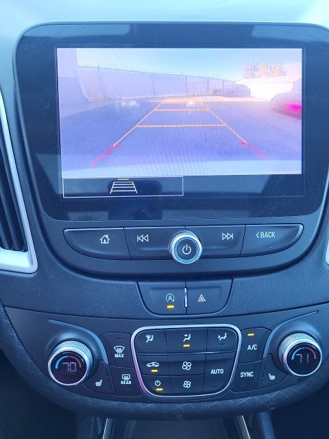 2024 Chevrolet Malibu 1LT photo 3