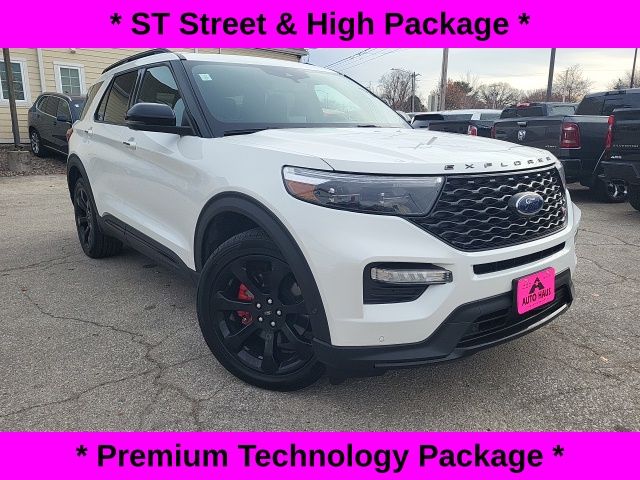 2021 Ford Explorer ST's photo