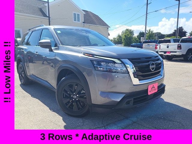 2022 Nissan Pathfinder