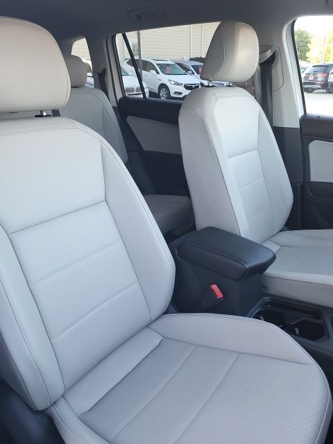 2021 Volkswagen Tiguan SE - Photo 16