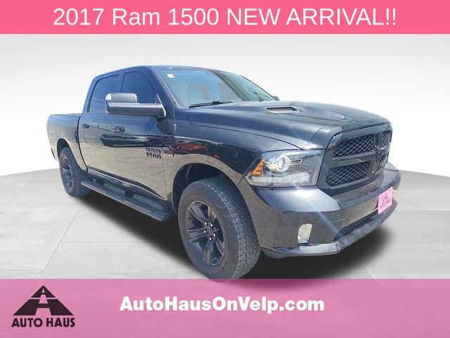 2017 RAM 1500 Night 4x4 Crew Cab 5'7's photo