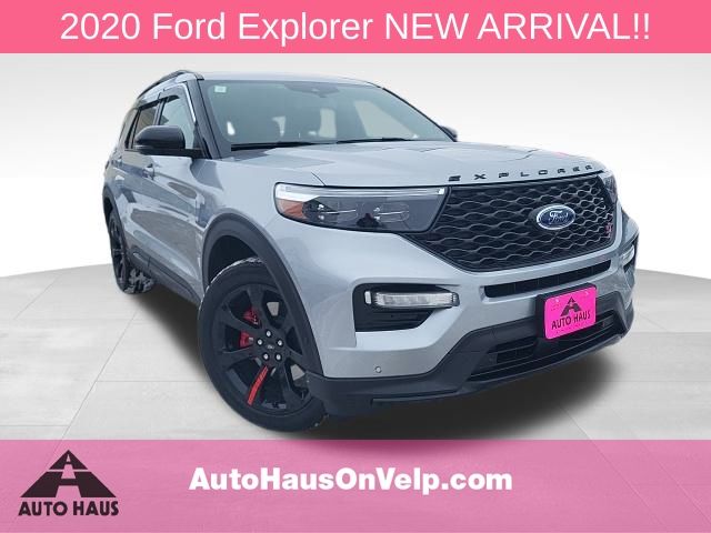 2020 Ford Explorer ST's photo
