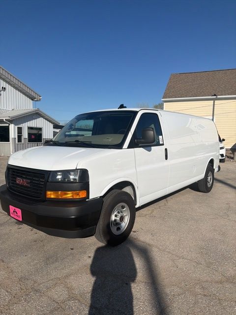 2024 GMC Savana Cargo Work Van - Photo 25