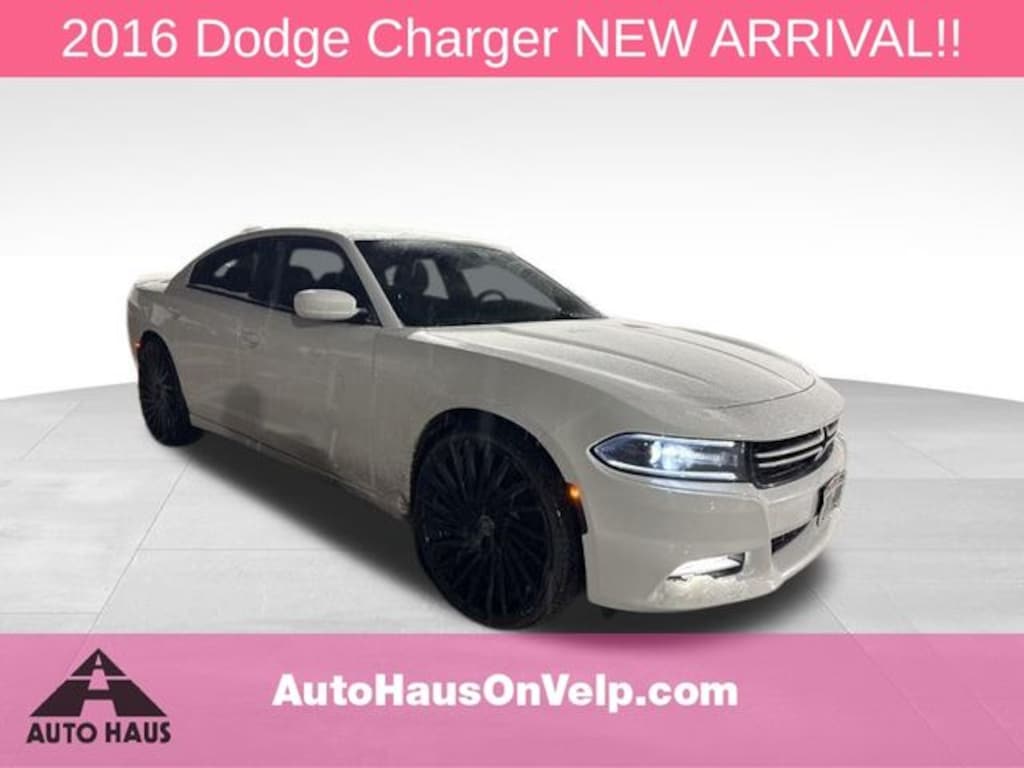 Used 2016 Dodge Charger SXT Sedan