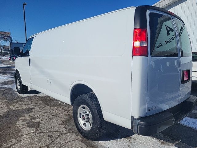 2024 GMC Savana Cargo Work Van - Photo 10