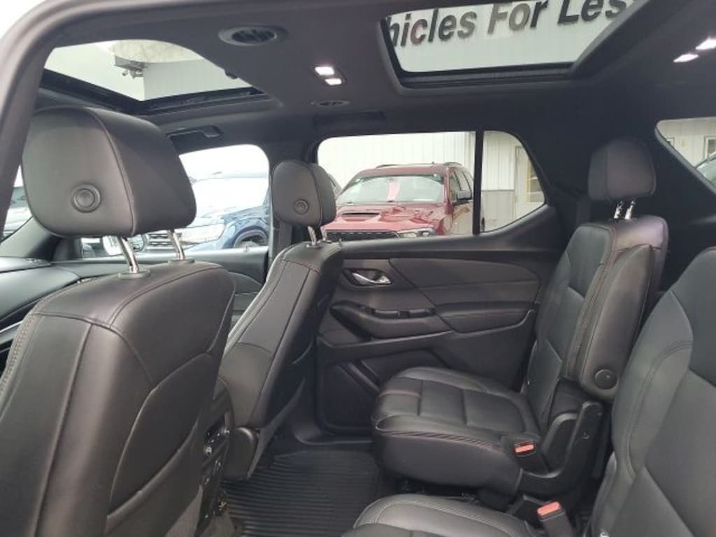 Used 2023 Chevrolet Traverse RS SUV