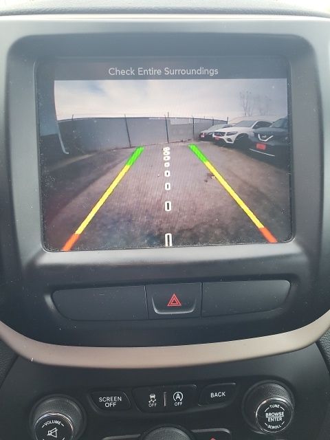 2015 Jeep Cherokee Latitude photo 2