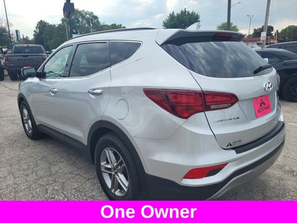 Used 2018 Hyundai Santa Fe Sport 2.4L SUV