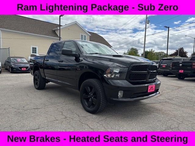 2019 RAM 1500 Classic Express Crew Cab 4x4 5'7's photo