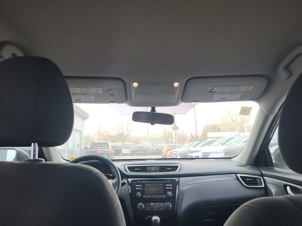 Used 2015 Nissan Rogue S SUV