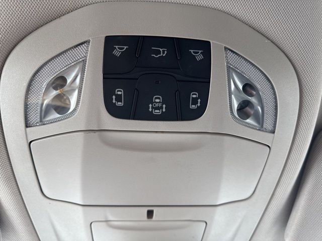 2024 Chrysler Pacifica Touring L - Photo 8