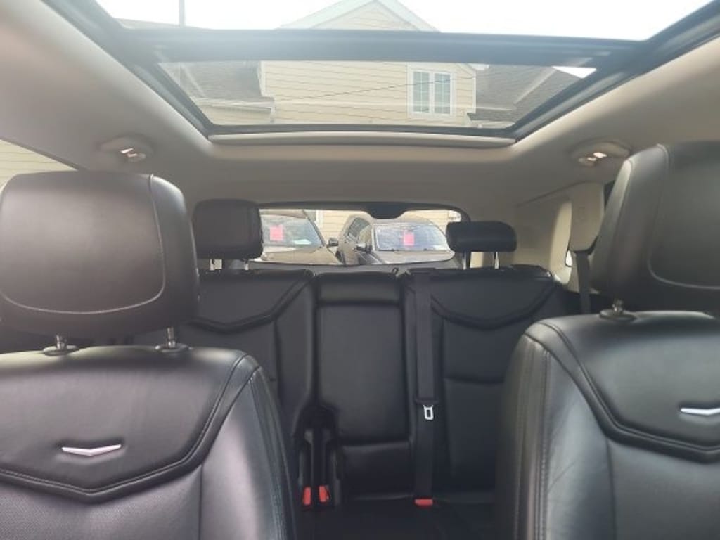 Used 2017 CADILLAC XT5 Luxury SUV