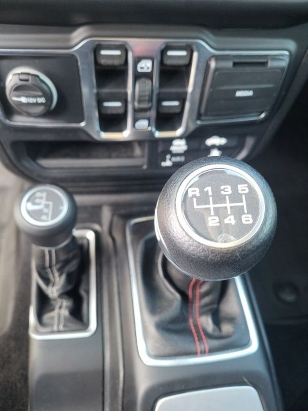 Used 2019 Jeep Wrangler Unlimited Sahara 4x4 SUV