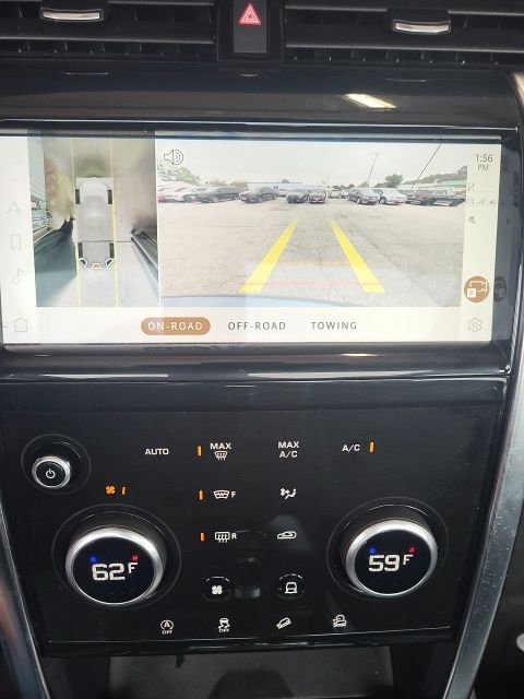 2021 Land Rover Discovery Sport S photo 3