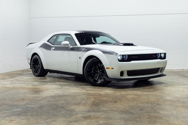 2022 Dodge Challenger R/T Scat Pack Widebody photo 4
