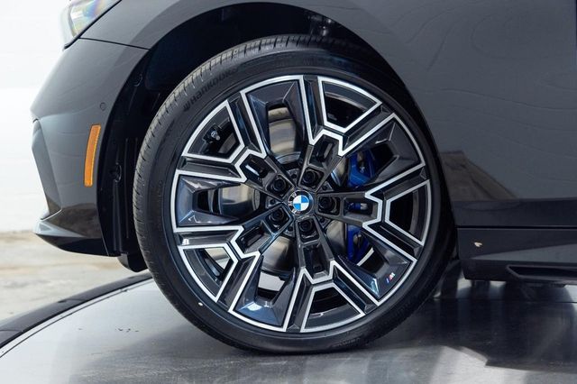 2026 BMW 5 Series 530i - Photo 25