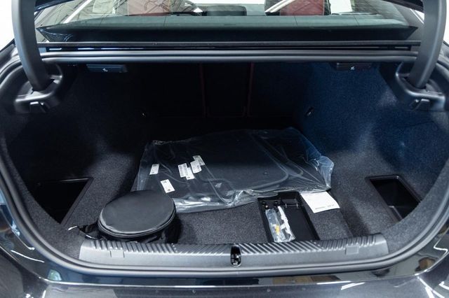 2026 BMW 5 Series 530i - Photo 11