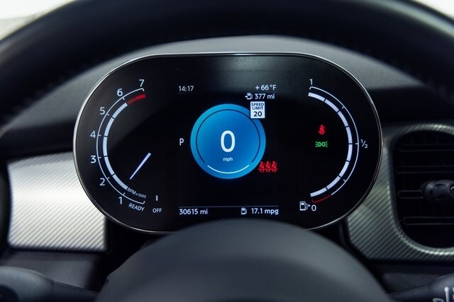 2024 Mini Cooper 4 Door Hardtop Signature photo 2