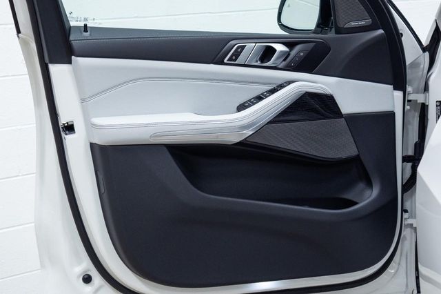 2026 BMW X5 40i - Photo 17